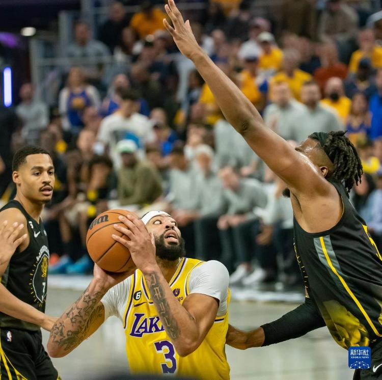 9game app-赛地聚焦——NBA季后赛加时末段热度飙升，芝加哥公牛复出首秀，更衣室稳定，身体对抗强度拉满的简单介绍-9game app