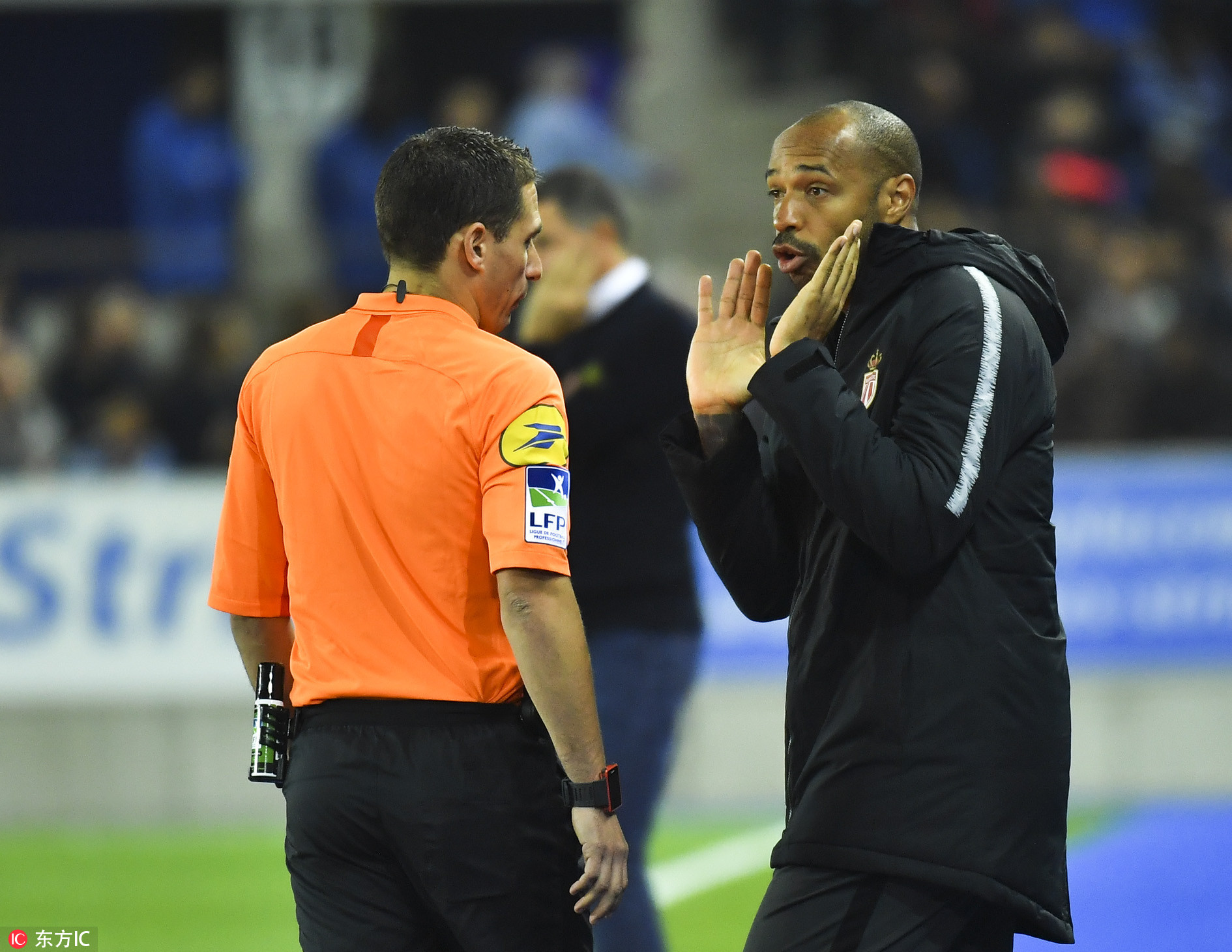 体育直播-加时末段法甲传出新动向，浙江队止住颓势，管理层表态——媒体盛赞，资深球员宣示担当的简单介绍-体育直播